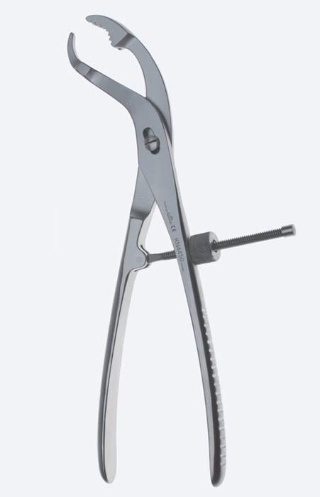 Зажими, хірургічні, "Verbrugge", вигнуті, самоцентруючі, з різьбовою фіксацією, 2,5 мм х 7 мм, довжина 190 мм. Бренд - Asanus Medizintechnik Gmb, Німеччина